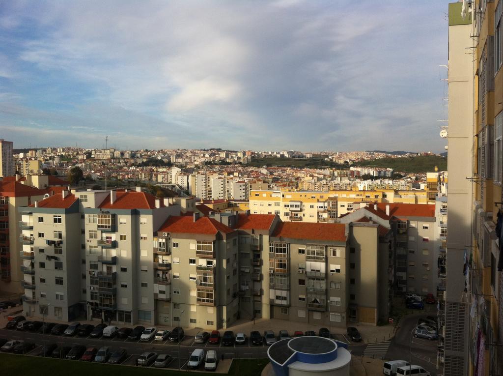 Appartement In Bed With Lisbon 5N à Amadora Extérieur photo